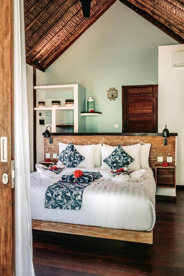 Segara Lombok Beach Resort Селонг-Беланак Экстерьер фото