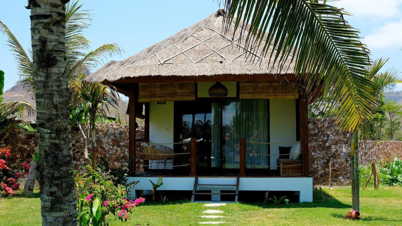 Segara Lombok Beach Resort Селонг-Беланак Экстерьер фото